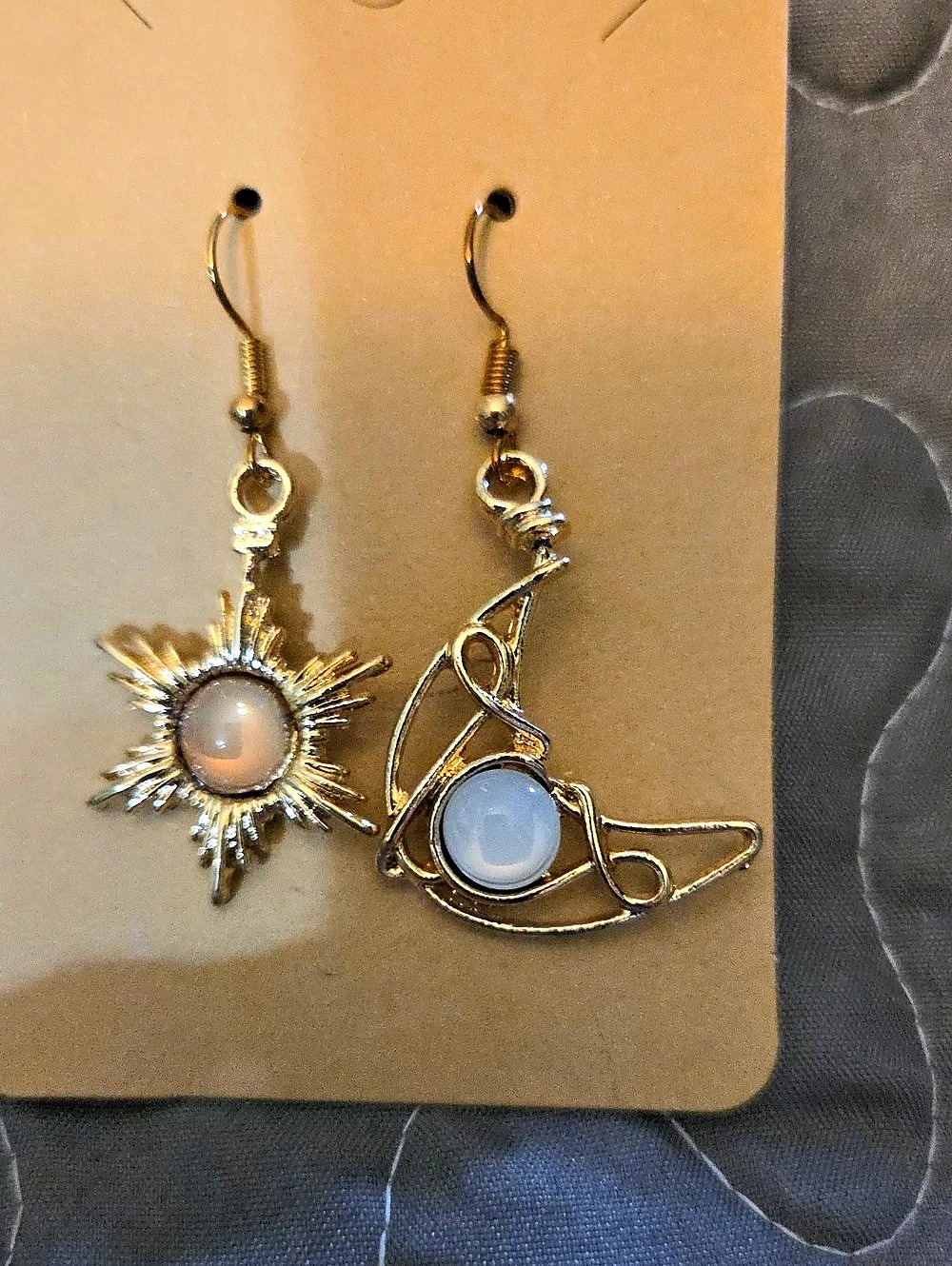 Sunburst & Abstract Dangle Earrings in Gold & Brown